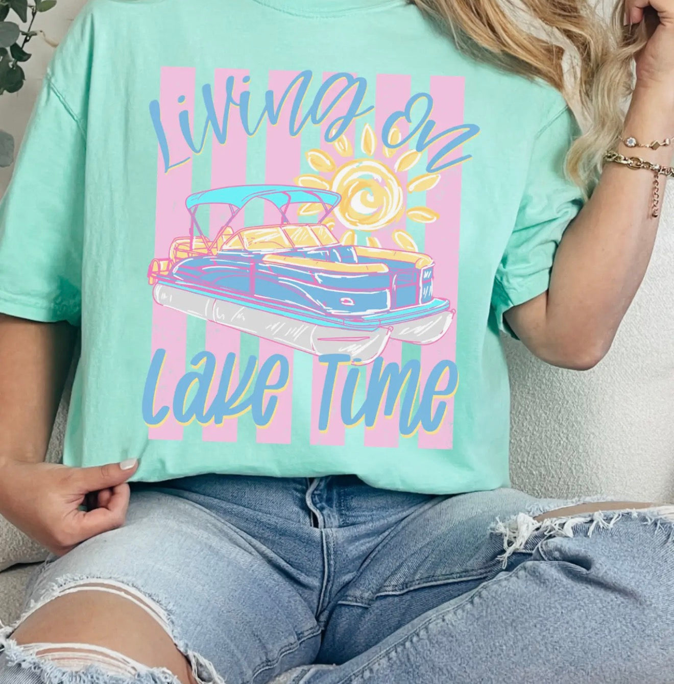 Living on Lake time blue